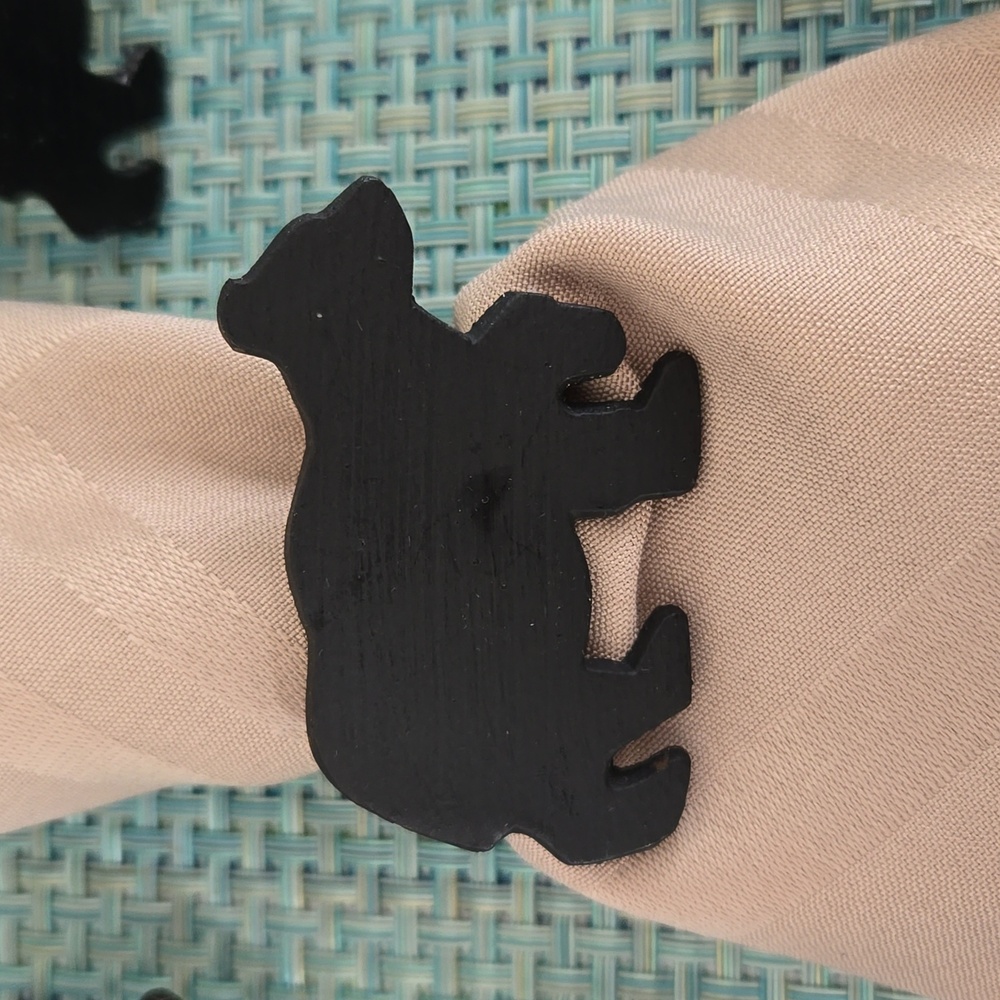 Black Bear metal Napkin Rings - Picture 2 of 7